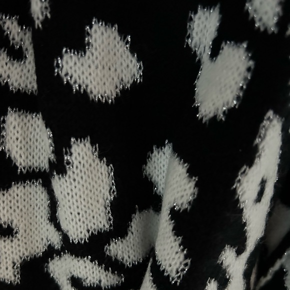 NWT Calvin Klein Infiniti loop scarf - Picture 3 of 3